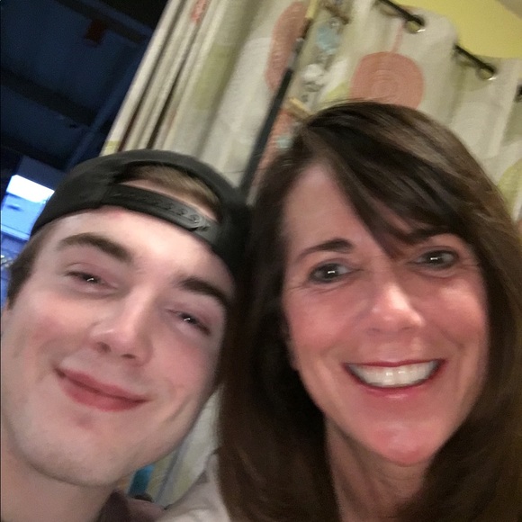 Meet your Posher, Jeri - Picture 3 of 16